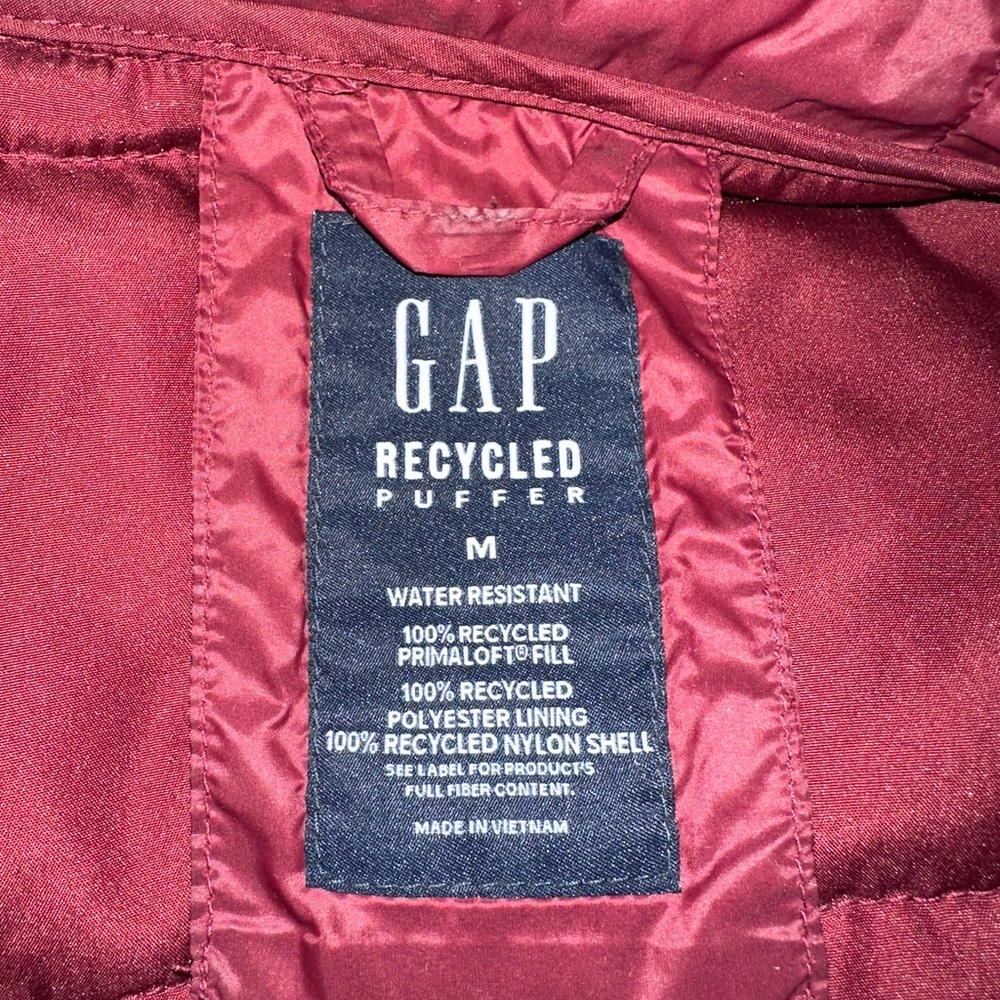 GAP 100% Recycled Nylon Relaxed Lightweight Puffer Jacket medium Red Delicious